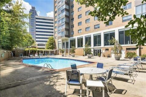 Downtown Atl Condo Onsite Parking King Bed & Bonus Room Lm1901 Atlanta Luaran gambar
